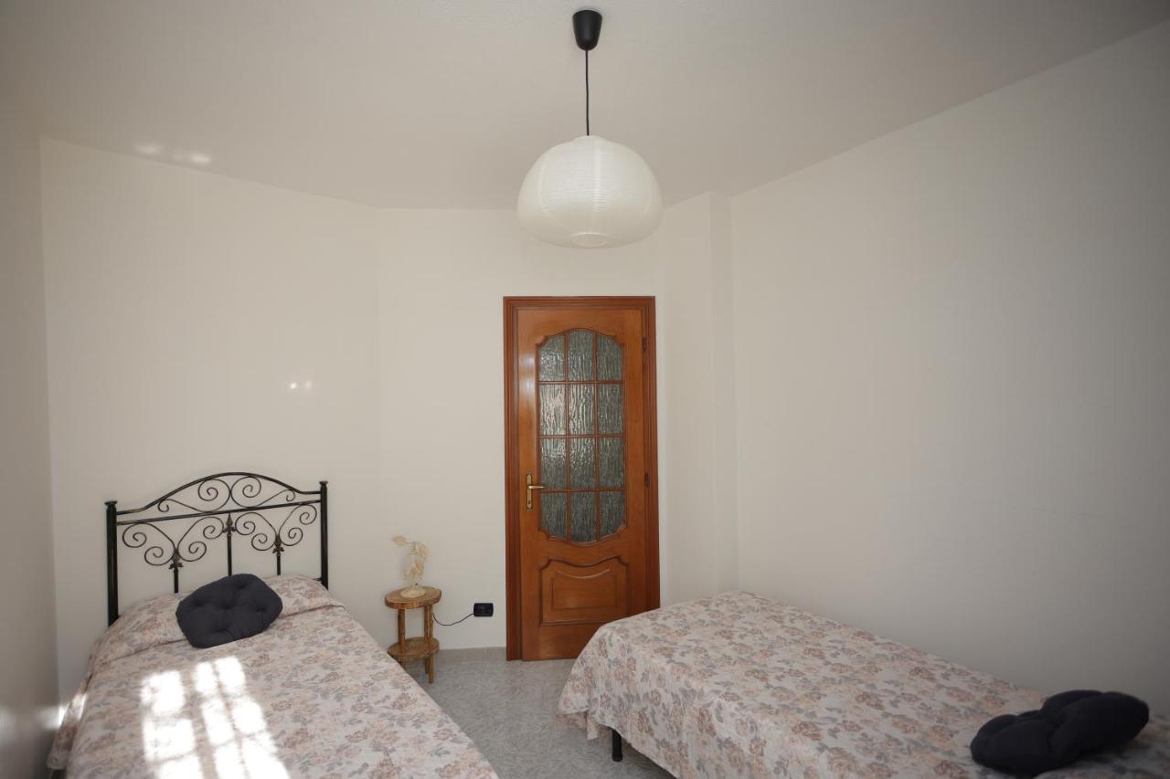 La Casa Col Portico Appartement Leivi Buitenkant foto