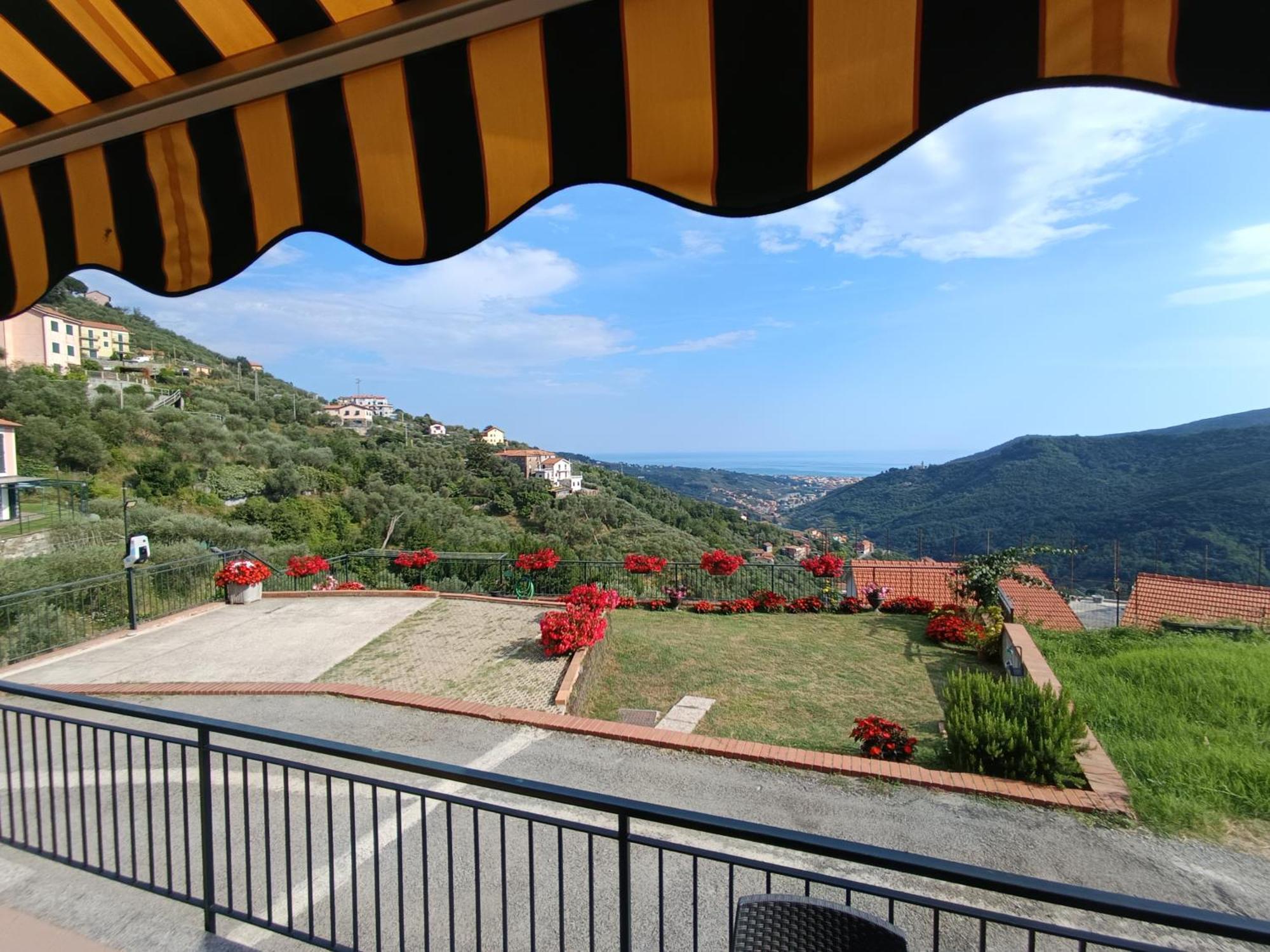 La Casa Col Portico Appartement Leivi Buitenkant foto